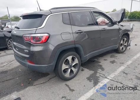 2018 Jeep Compass Latitude Fwd z USA, uszkodzony, nr VIN 3C4NJCBB9JT137364